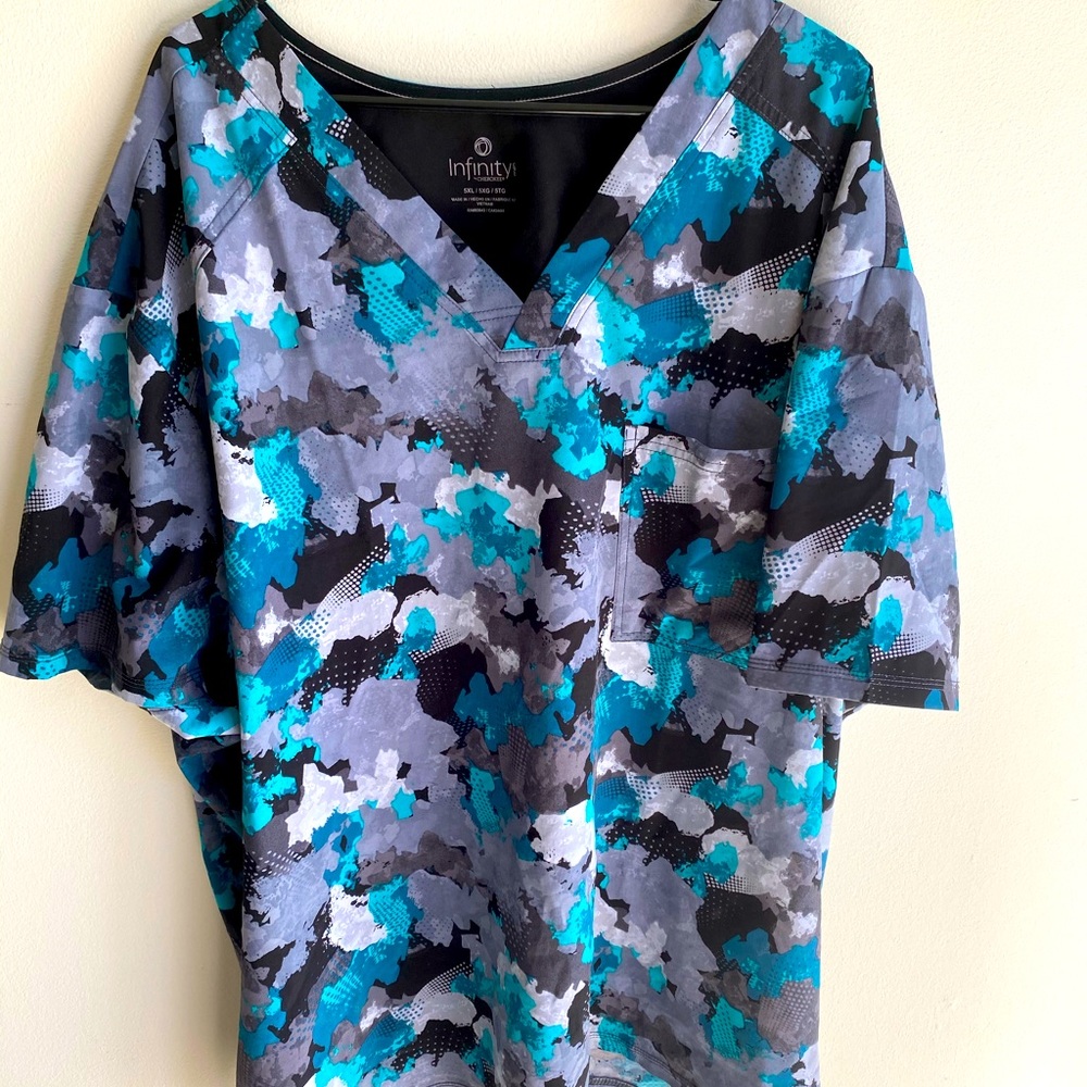 Scrub top